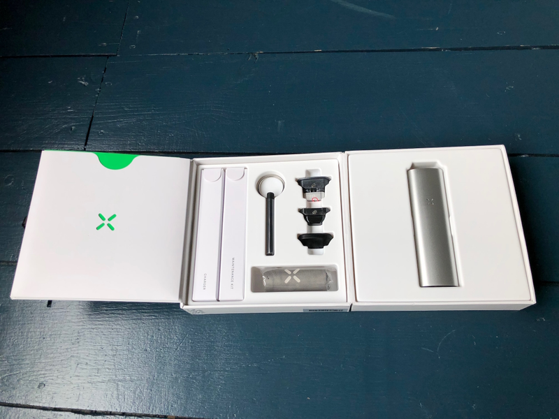 Illustration for article titled Dos semanas fumando con Pax 3, el iPhone de los vaporizadores creado para todo tipo de hierbas